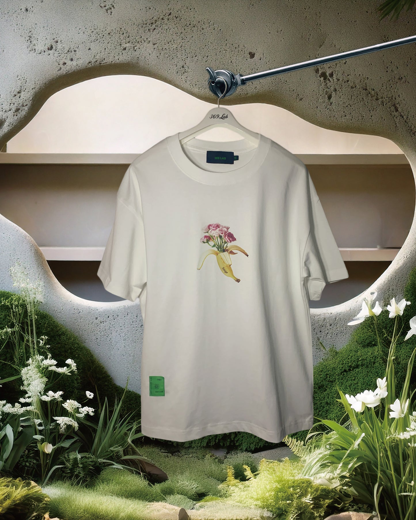 BANANA FLOWER TEE