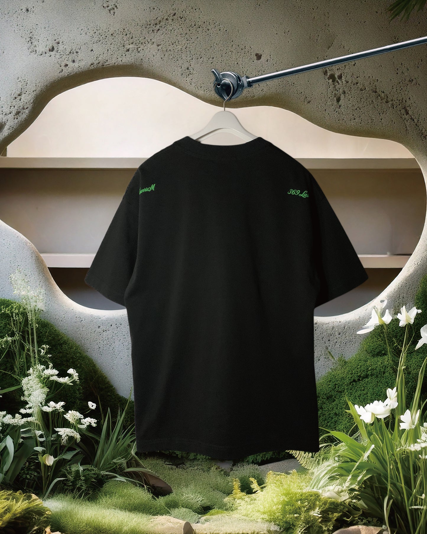 BANANA FLOWER TEE