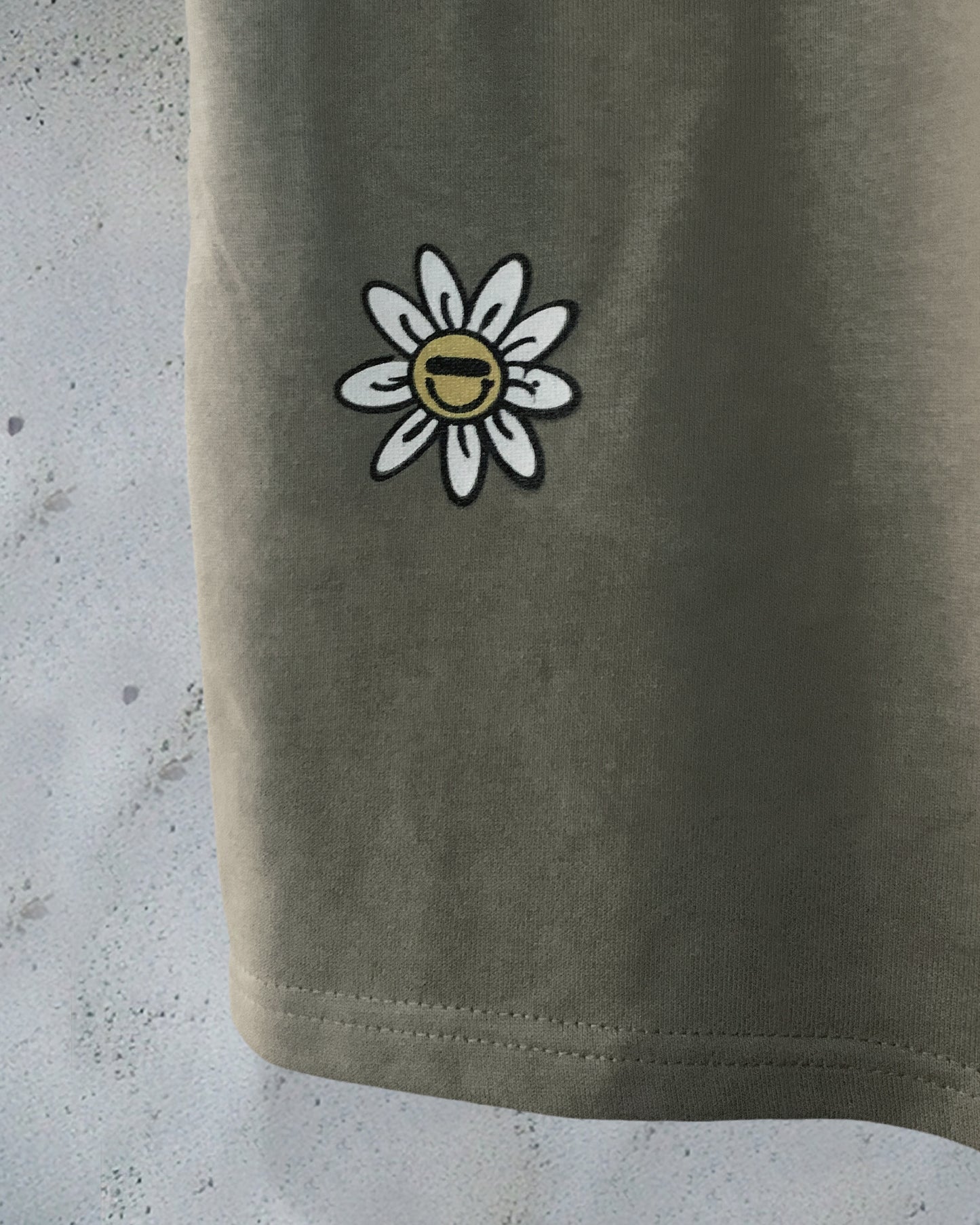 MINI DAISY SWEAT SHORTS