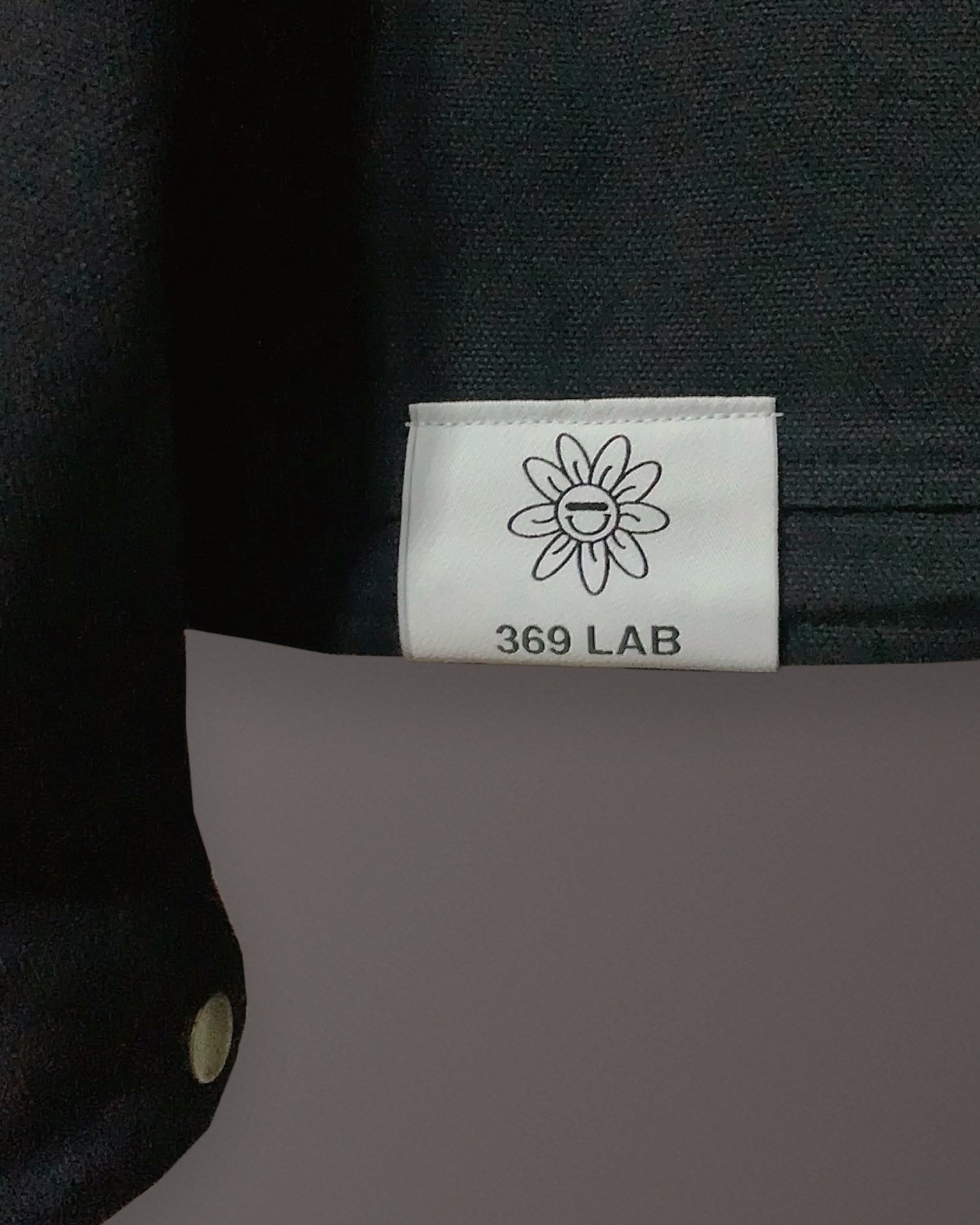 TRIANGLE PATCH BARN JACKET