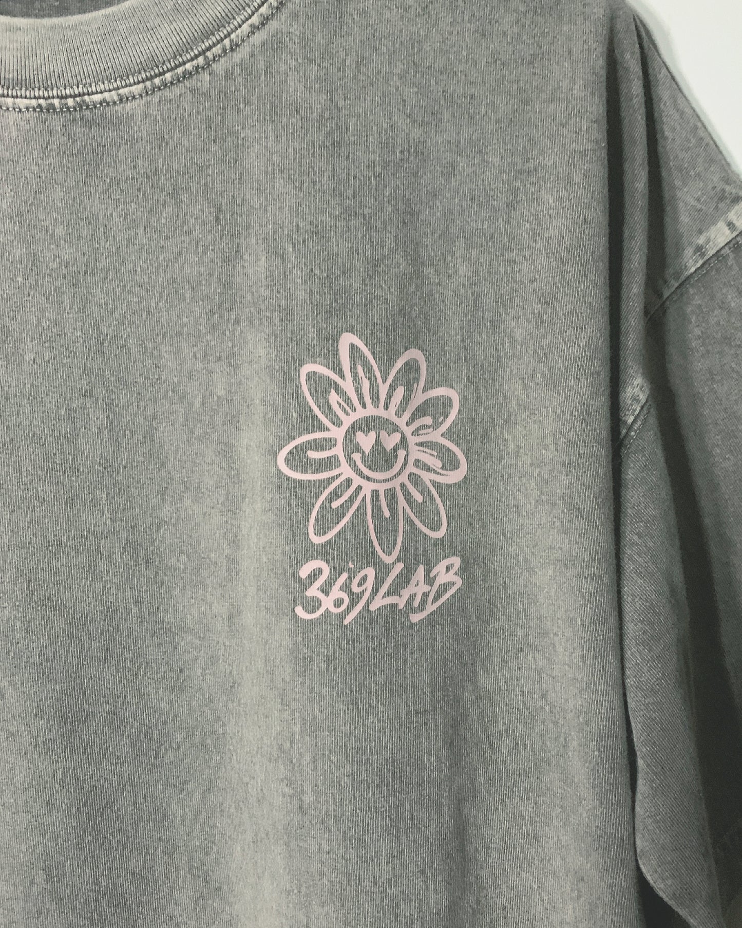 HEART EYES BABY FLOWER TEE (情人節版)