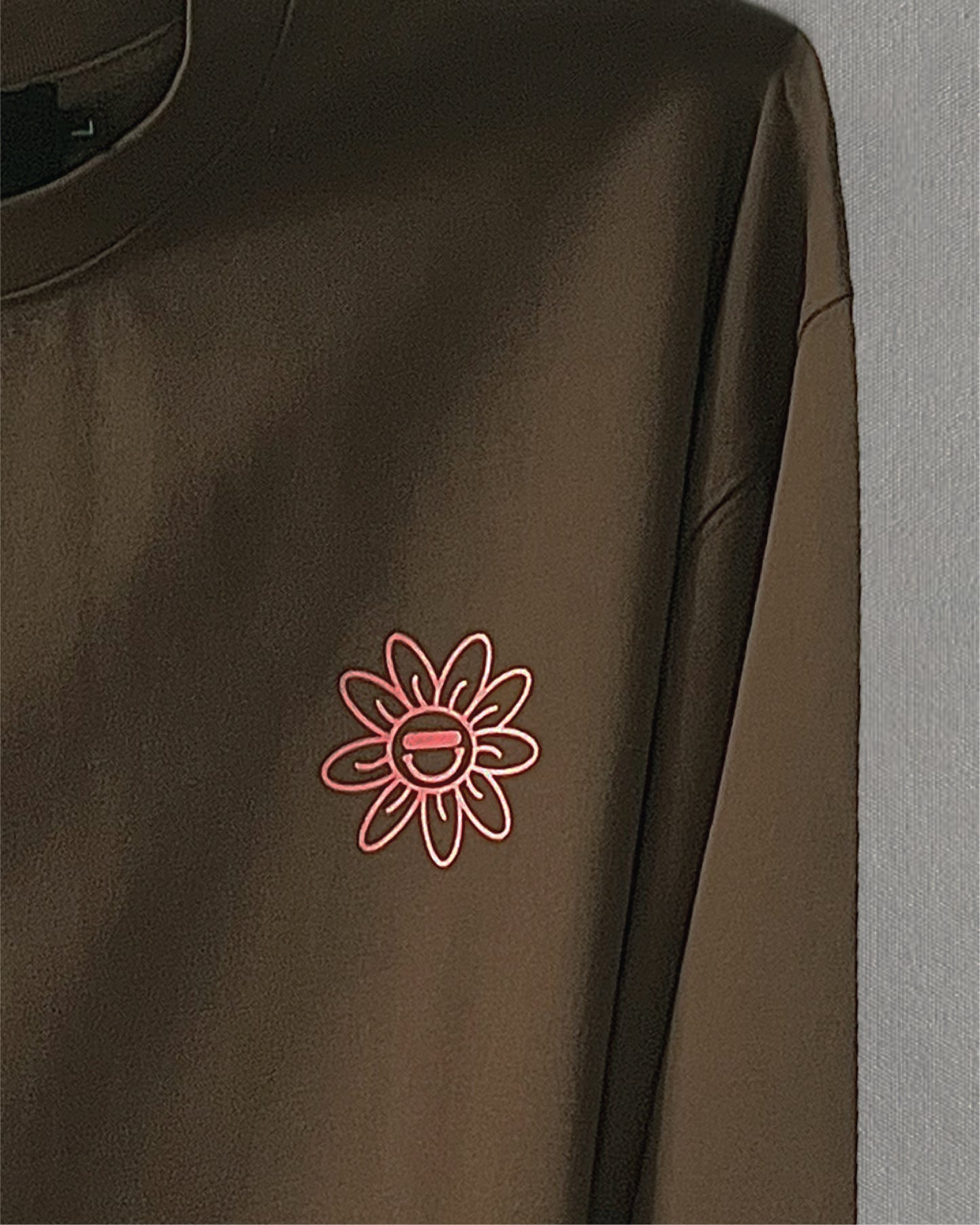 BRUSH BABY FLOWER LONG SLEEVES TEE (THICK COTTON)