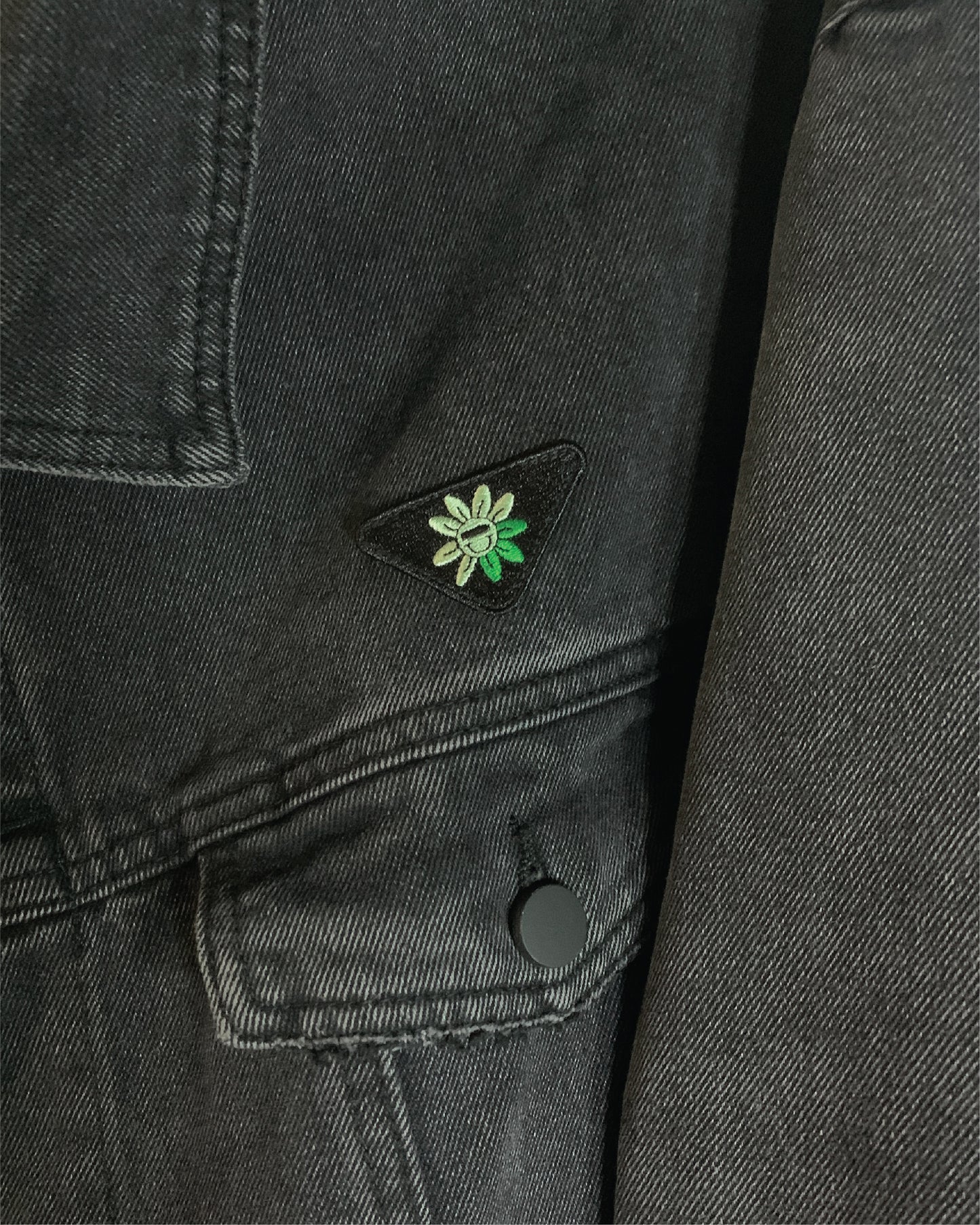 OVERSIZED DENIM JACKET