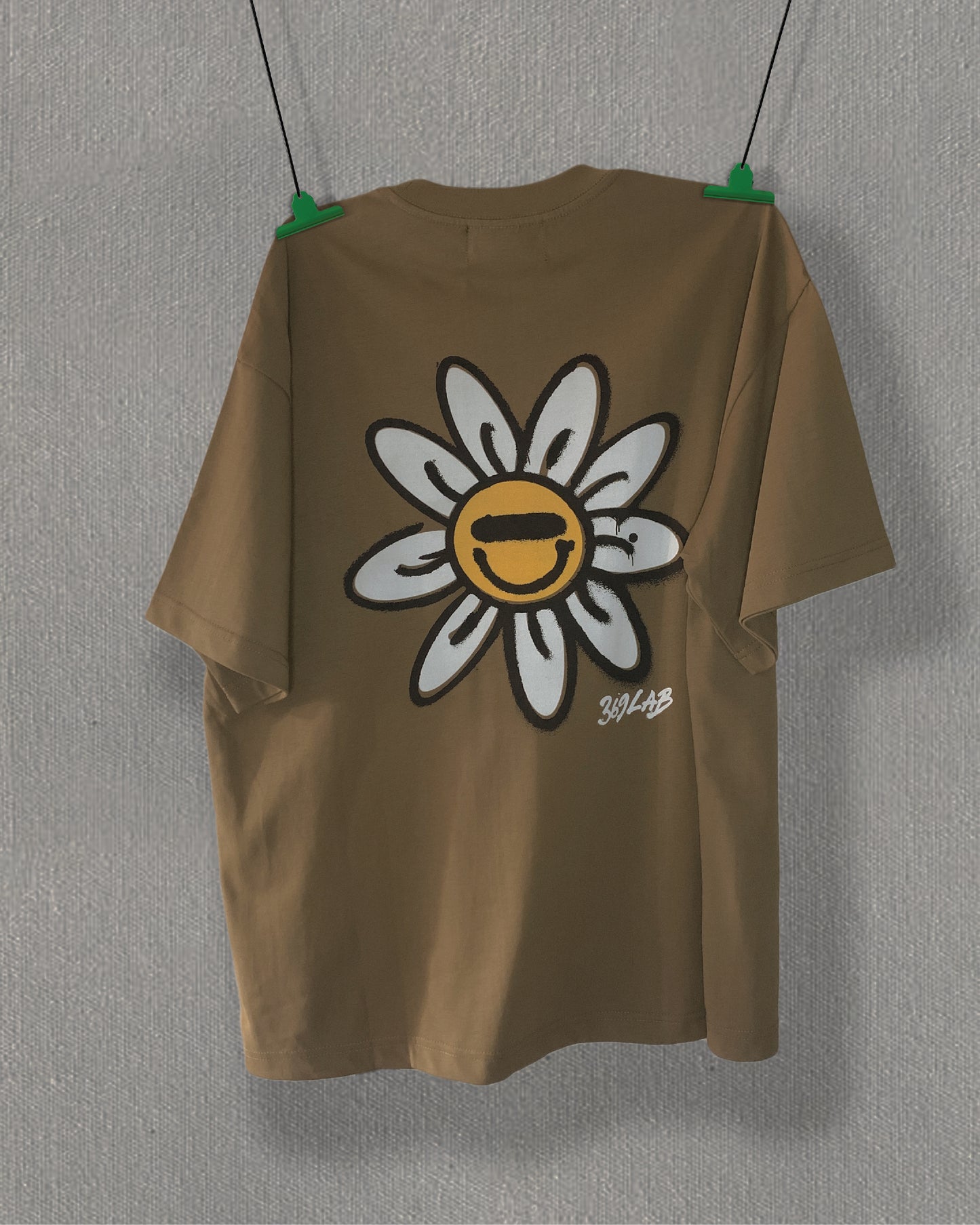 DAISY SPRAY BABY FLOWER TEE