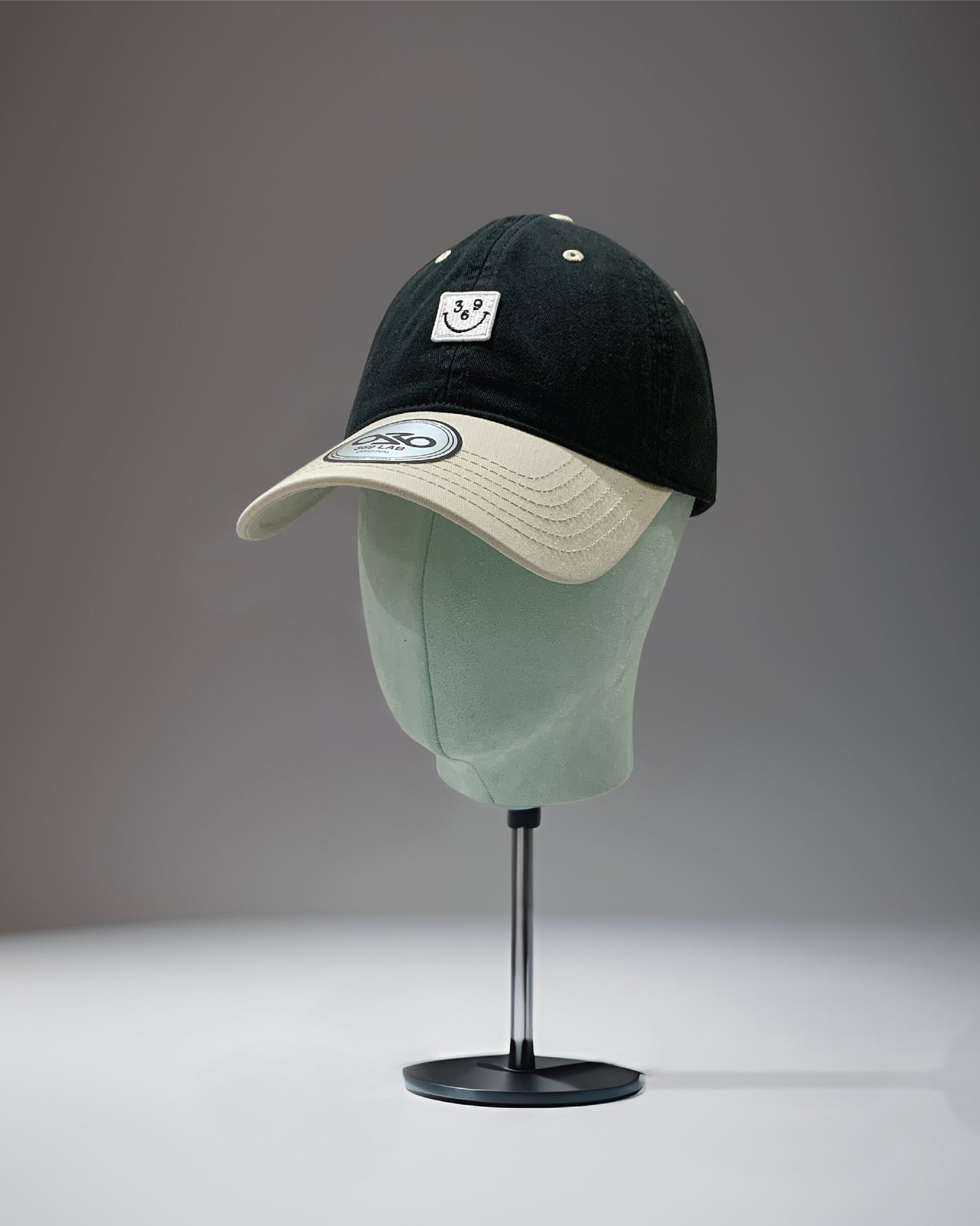 SMILE CAP (CONTRAST BRIM)