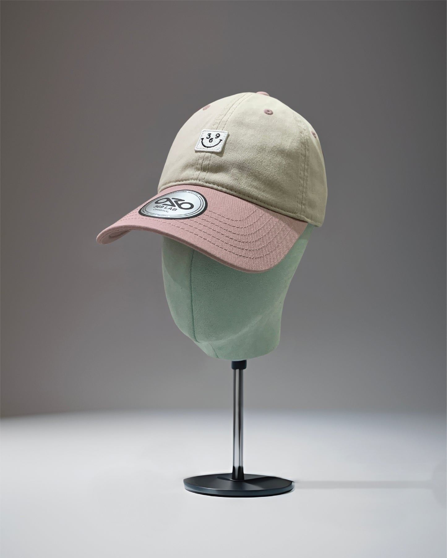 SMILE CAP (CONTRAST BRIM)